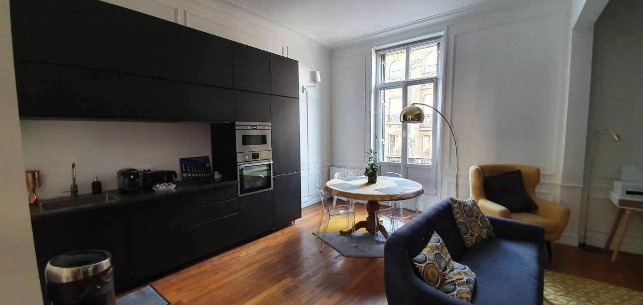 Appartement L'Ecu : un Haussmannien accueillant! à Reims Extérieur photo